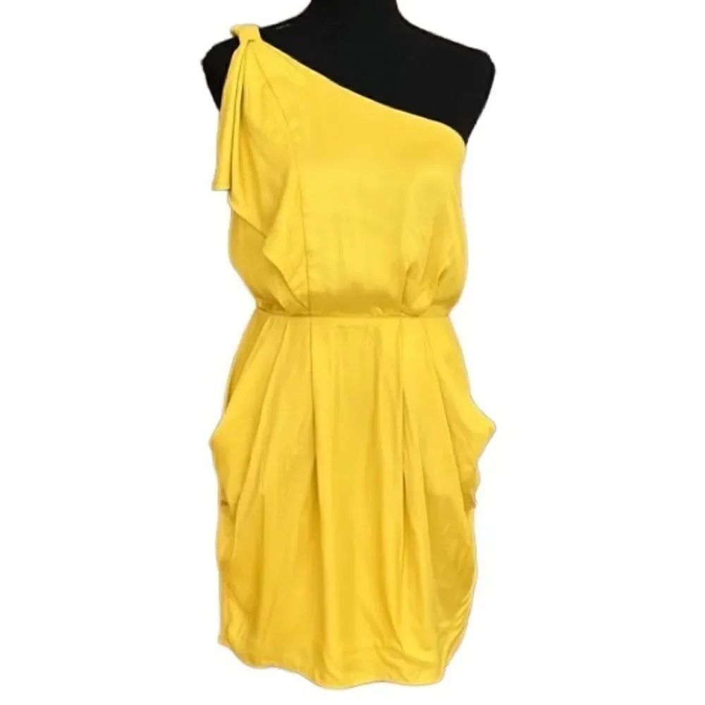 BCBGeneration gold one shoulder dress, elastic waist with pockets, size S